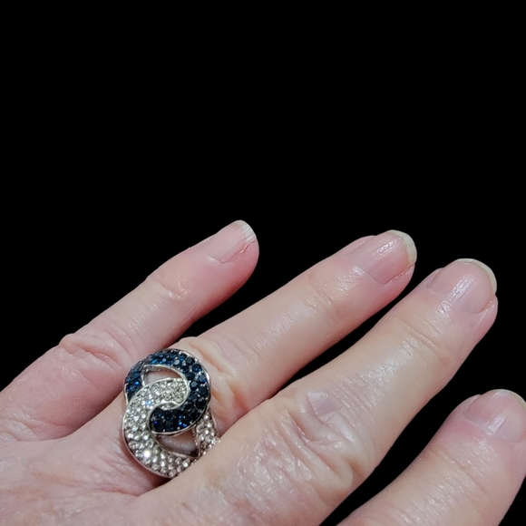 NEW INFINITY RING - Picture 3 of 5